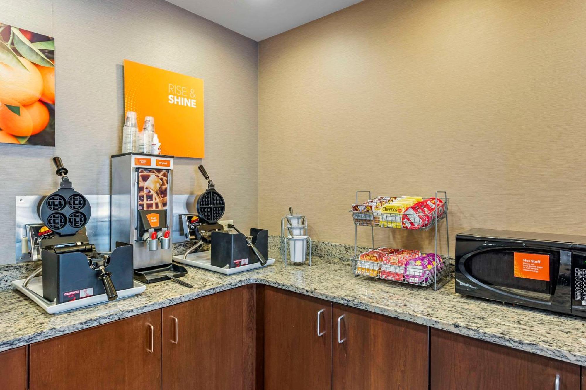 Comfort Inn & Suites Cheyenne Ngoại thất bức ảnh