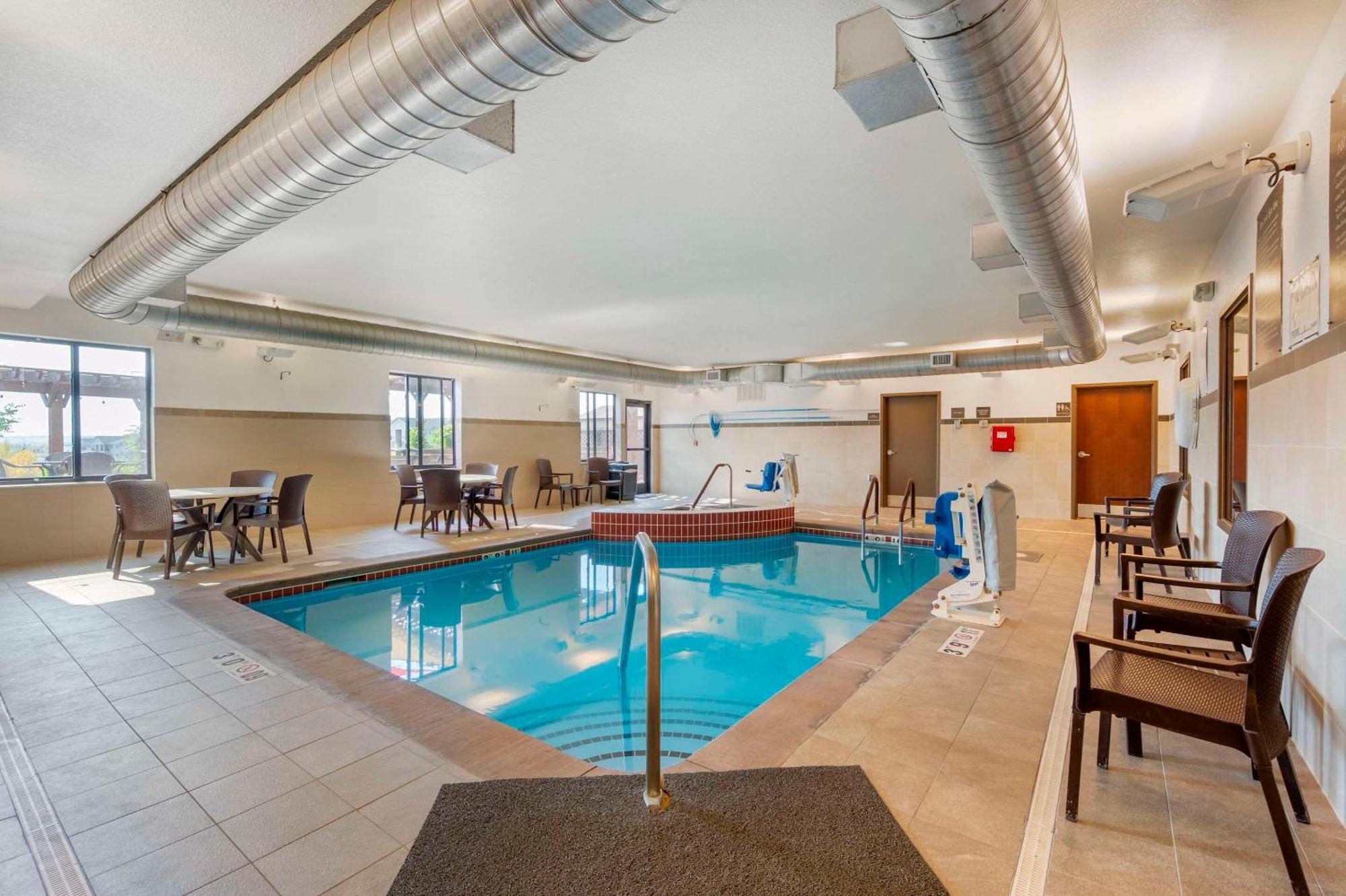 Comfort Inn & Suites Cheyenne Ngoại thất bức ảnh