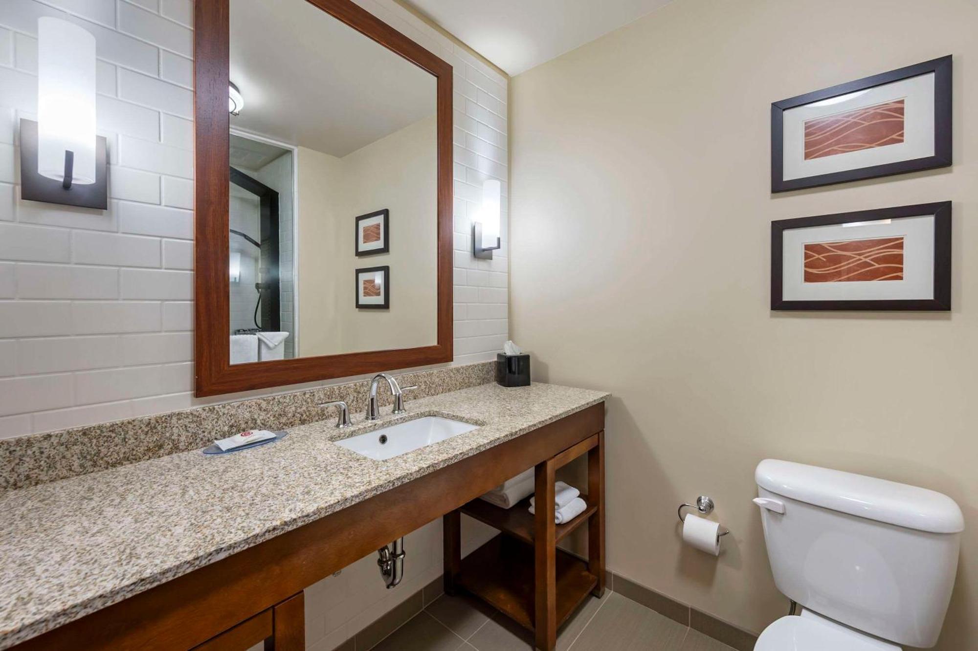 Comfort Inn & Suites Cheyenne Ngoại thất bức ảnh